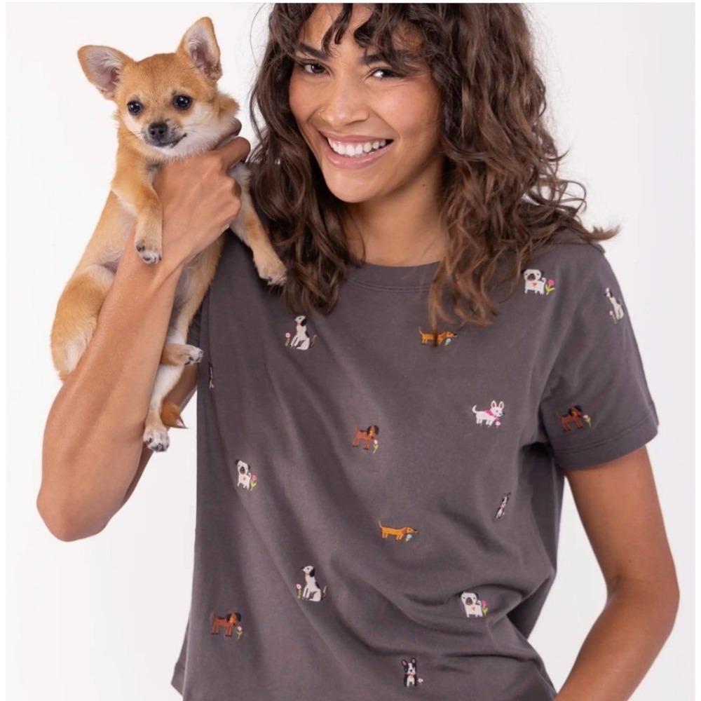 NEW Natural Life Fave Things Dog Embroidered Boxy Tee Womens Large Gray